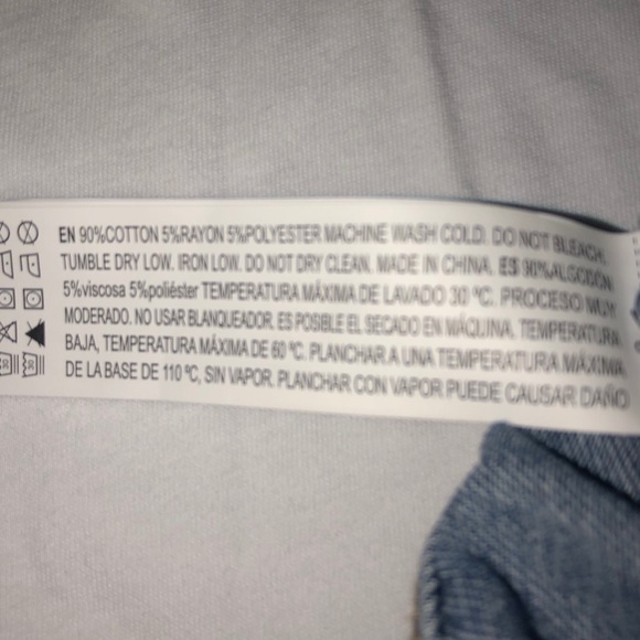 NWT-FOREVER21 PLUS DISTRESSED JEANS - Picture 10 of 12